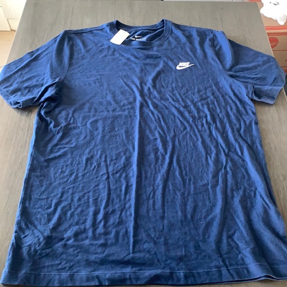 Nike t shirt new with tag - Picture 1 of 2